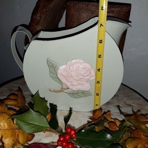 VINTAGE DECORATIVE PITCHER ☆